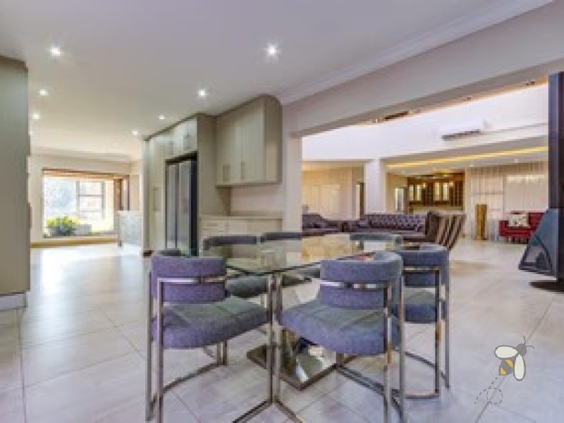 Sonneveld Estate homes for sale, Brakpan luxury property, 5 bedroom house Brakpan, homes with pool and bar Brakpan, Chas Everitt Brakpan listings, houses with 6 garages Brakpan