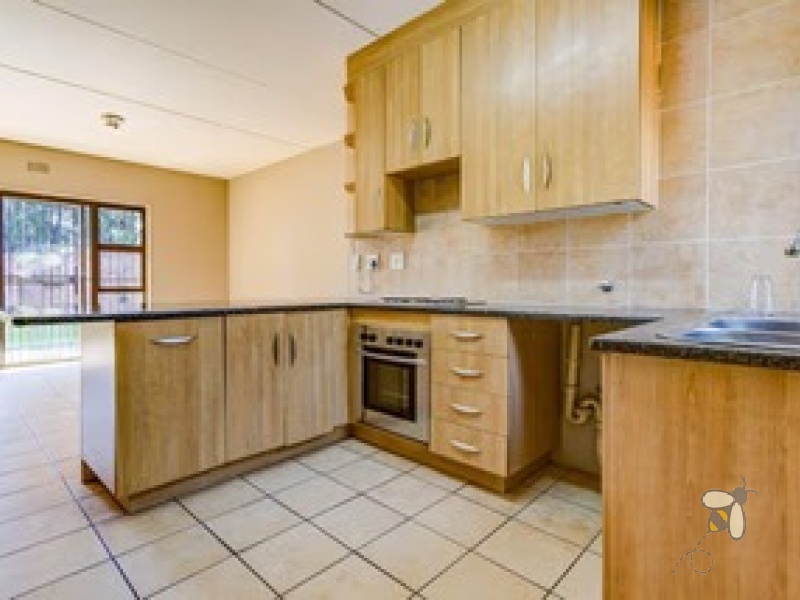 Dalview Brakpan townhouse for sale, 2 bedroom townhouse Dalview, townhouse with garage Brakpan, Chas Everitt Brakpan