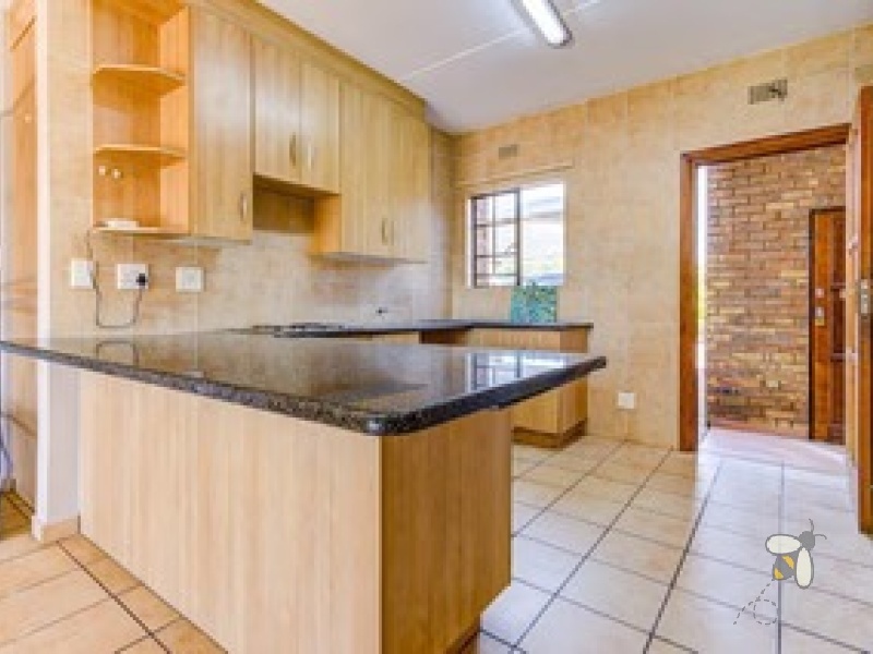 Dalview Brakpan townhouse for sale, 2 bedroom townhouse Dalview, townhouse with garage Brakpan, Chas Everitt Brakpan
