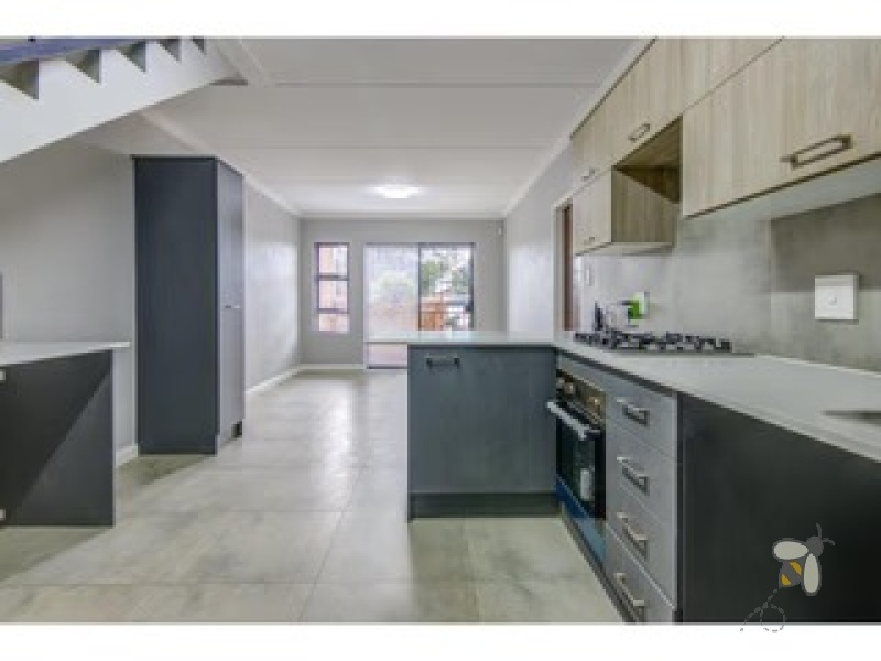 Denneoord Brakpan property for sale, 3 bedroom house Brakpan, modern double storey Brakpan, Chas Everitt Brakpan