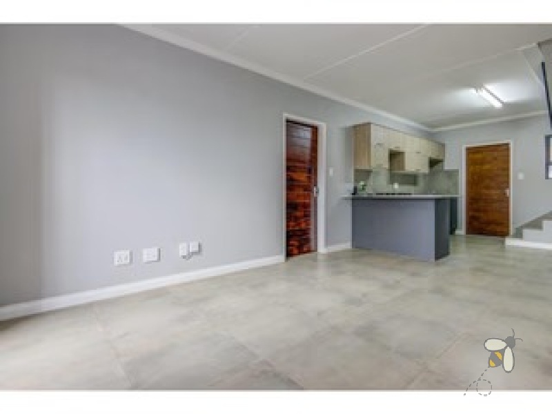 Denneoord Brakpan property for sale, 3 bedroom house Brakpan, modern double storey Brakpan, Chas Everitt Brakpan