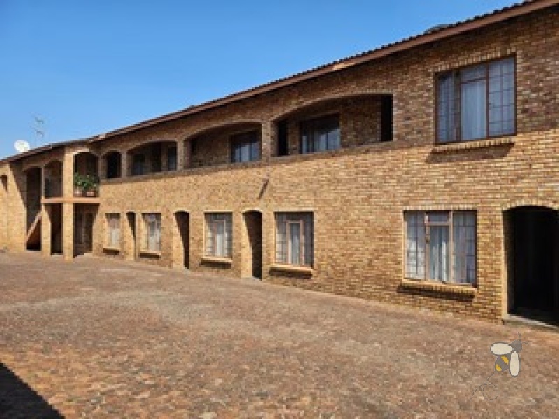 Brakpan Central townhouse for sale, 3 bedroom face brick townhouse Brakpan, ground floor townhouse Brakpan Central, sole mandate property Brakpan