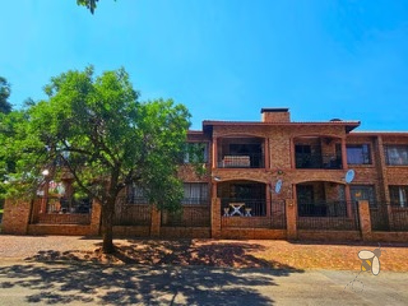 Brakpan Central townhouse for sale, 3 bedroom face brick townhouse Brakpan, ground floor townhouse Brakpan Central, sole mandate property Brakpan