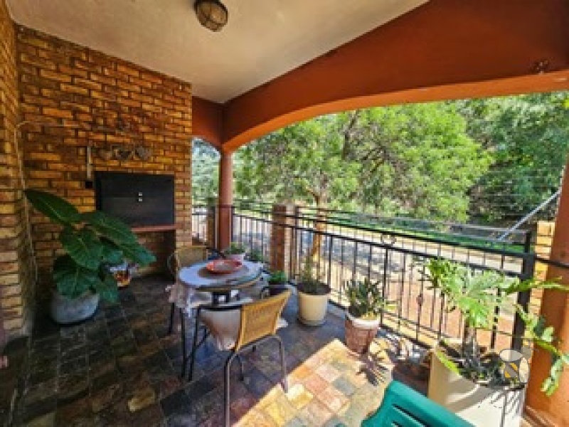 Brakpan Central townhouse for sale, 3 bedroom face brick townhouse Brakpan, ground floor townhouse Brakpan Central, sole mandate property Brakpan