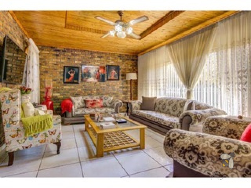 Dalpark Proper Brakpan property for sale, 3 bedroom home with pool Brakpan, face brick house Dalpark, sole mandate property Brakpan