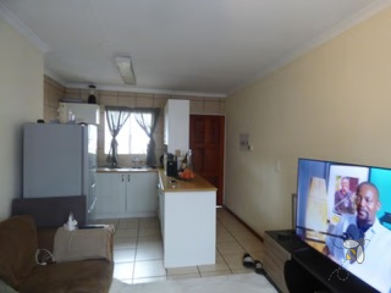 1-bedroom apartment Comet Boksburg, modern apartment with balcony Boksburg, flat with pool and braai area Comet Boksburg, secure apartment Boksburg for sale