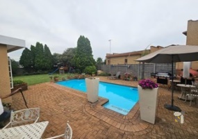 Dalpark homes for sale, Brakpan luxury property, 3 bedroom house Dalpark, home with pool and cottage Brakpan, Chas Everitt Brakpan listings, solar backup homes Brakpan
