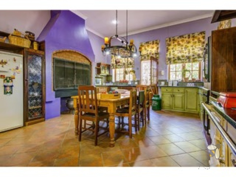 Sonneveld Brakpan property, small holding Brakpan, cottages for sale Brakpan, secure estate living Brakpan, Chas Everitt Brakpan listings, investment property Brakpan