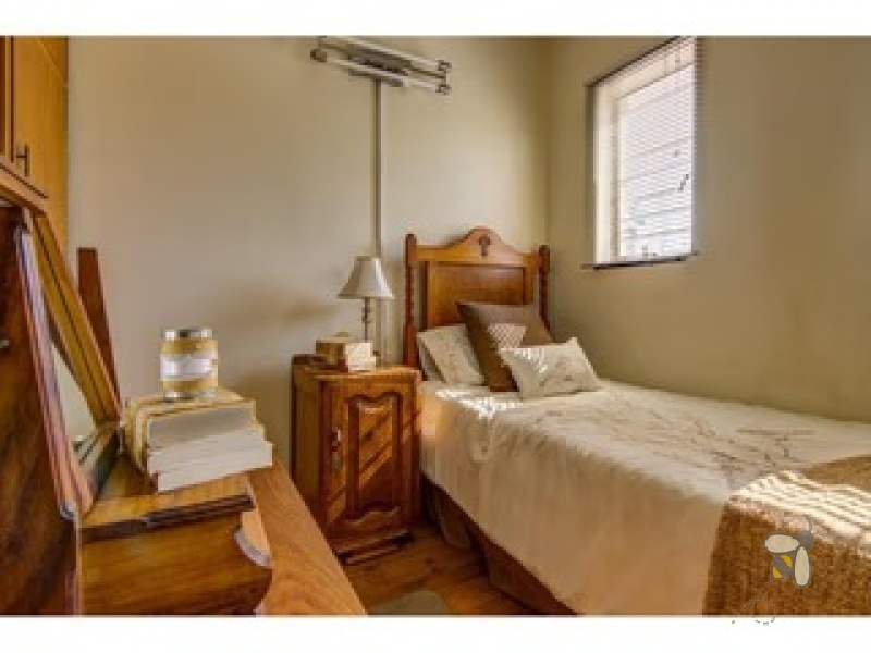 Dalpark Proper Brakpan property, family home Brakpan, 4 bedroom house Brakpan, home office Dalpark, pool home Brakpan, Chas Everitt Brakpan