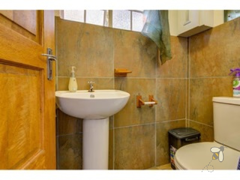 Dalpark Proper Brakpan property, family home Brakpan, 4 bedroom house Brakpan, home office Dalpark, pool home Brakpan, Chas Everitt Brakpan