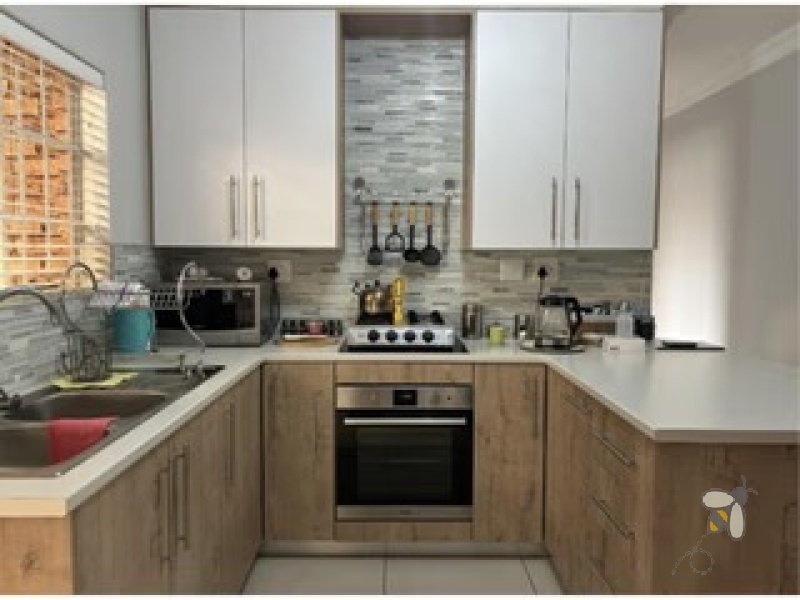 Sunair Park Brakpan simplex, low-maintenance home Brakpan, 2 bedroom townhouse Brakpan, secure complex Brakpan, Chas Everitt Brakpan