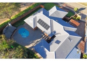 Dalpark Brakpan property, luxury home Dalpark, house with cottage Dalpark Brakpan, home with pool and inverter Dalpark, Chas Everitt Brakpan