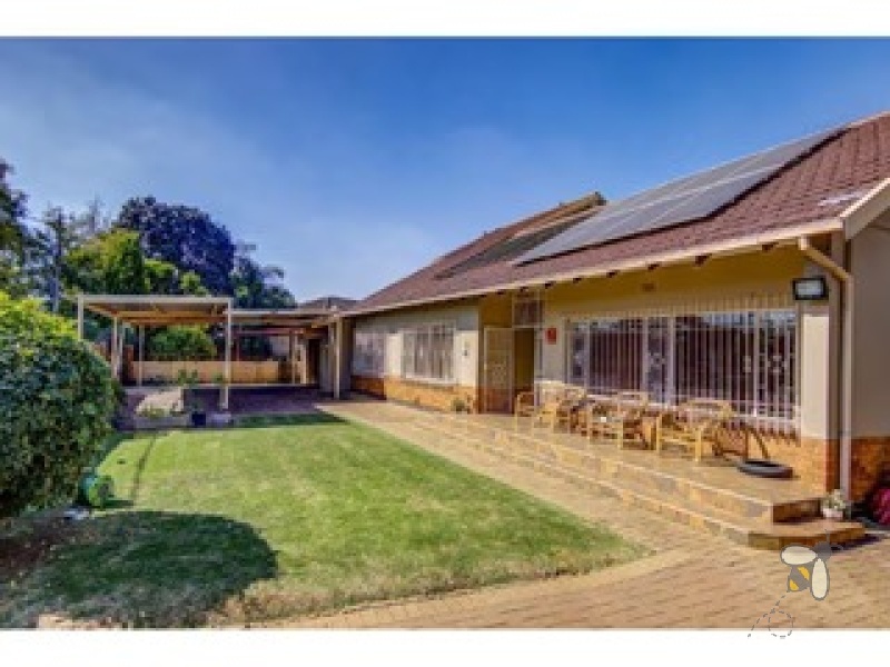 Brenthurst Brakpan property, 2 houses 1 price Brakpan, house with granny flat Brenthurst, Chas Everitt Brakpan, Brakpan family homes