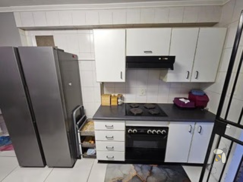 Kenleaf Brakpan property, 2 bedroom ground floor unit Brakpan, Chas Everitt Brakpan, sectional title unit Brakpan, Kenleaf apartments for sale