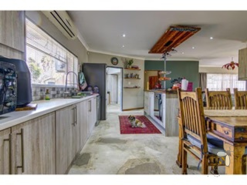 Kenleaf Brakpan property, 4 bedroom house Kenleaf, homes with pool Brakpan, Chas Everitt Brakpan, luxury family homes Kenleaf, houses with solar Brakpan