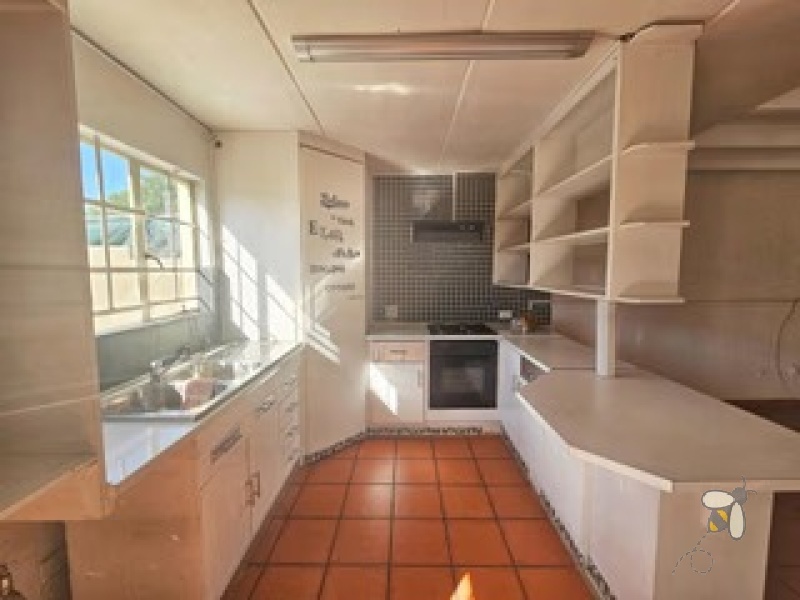Dalpark unit for sale, 1.5 bedroom property Brakpan, townhouse with private garden Dalpark, Chas Everitt Brakpan, property near Mall@Carnival