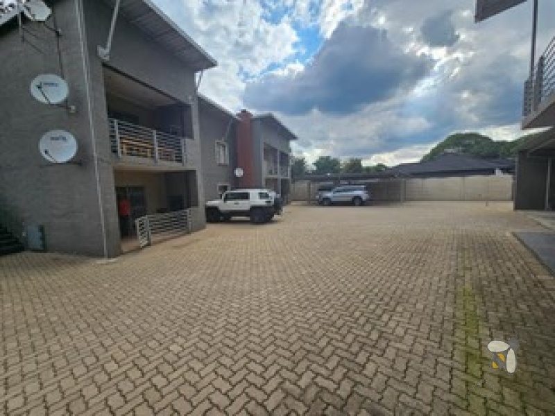Kenleaf Brakpan property, ground floor unit for sale Brakpan, 2 bedroom apartment Kenleaf, Chas Everitt Brakpan, property near schools and shops
