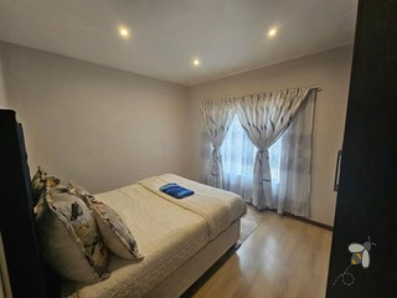 Kenleaf Brakpan property, ground floor unit for sale Brakpan, 2 bedroom apartment Kenleaf, Chas Everitt Brakpan, property near schools and shops