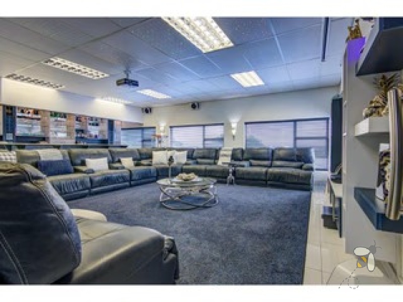 Sonneveld Brakpan luxury home, designer home Brakpan, 1000m2 house for sale Brakpan, Chas Everitt Brakpan, prestige property Sonneveld, house with pool Brakpan