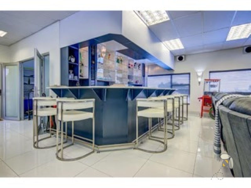 Sonneveld Brakpan luxury home, designer home Brakpan, 1000m2 house for sale Brakpan, Chas Everitt Brakpan, prestige property Sonneveld, house with pool Brakpan