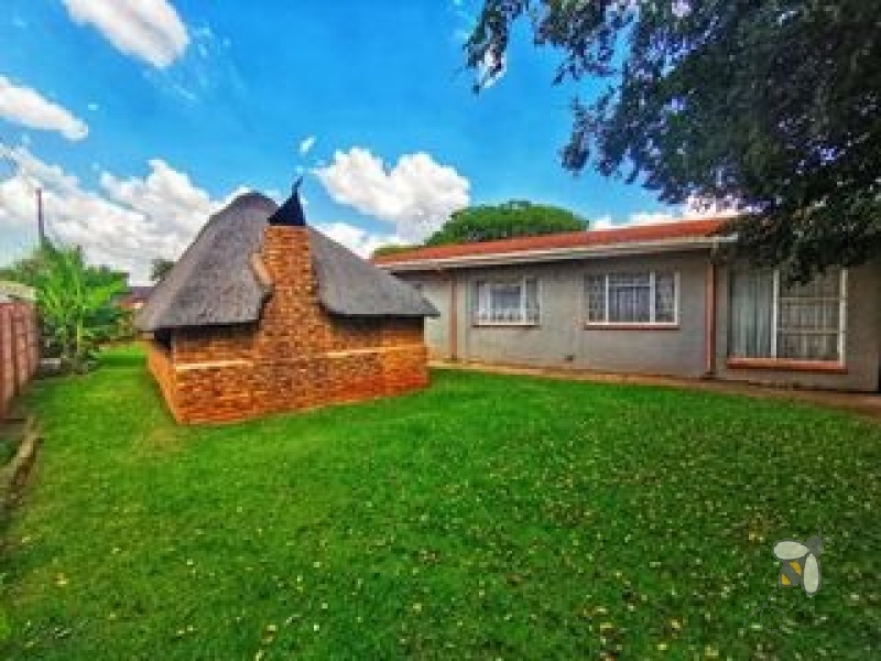 Minnebron Brakpan property, Brakpan homes for sale, Minnebron sole mandate, 3 bedroom house Minnebron, Minnebron family home, Brakpan houses with lapa, Brakpan property listings, secure homes Brakpan