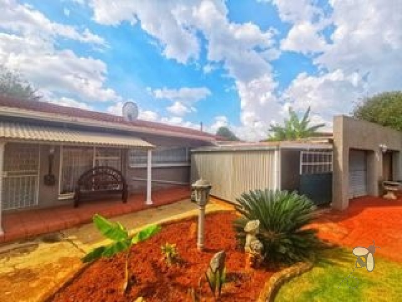 Minnebron Brakpan property, Brakpan homes for sale, Minnebron sole mandate, 3 bedroom house Minnebron, Minnebron family home, Brakpan houses with lapa, Brakpan property listings, secure homes Brakpan