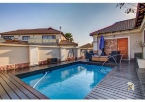 Sunair Park Brakpan property, 5 bedroom house Brakpan, luxury home Sunair Park, Brakpan homes for sale, Sunair Park estate property, family home with pool Brakpan, secure estate Brakpan, renovated house Brakpan
