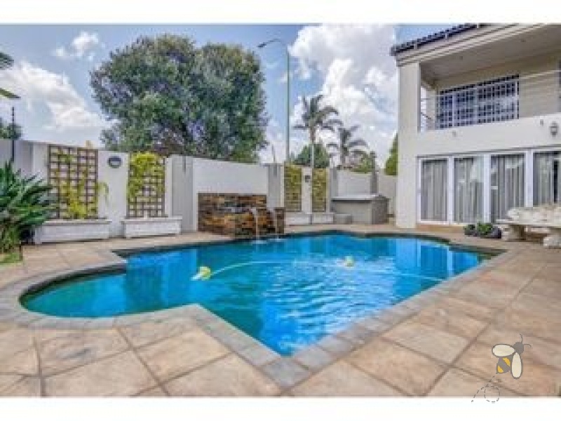 Sonneveld Estate Brakpan, Brakpan houses for sale, luxury family home Brakpan, 3 bedroom house Sonneveld, Brakpan property for sale, Sonneveld real estate, homes with pool Brakpan