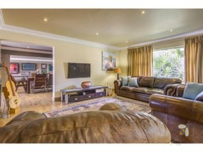 Sonneveld Estate Brakpan, Brakpan houses for sale, luxury family home Brakpan, 3 bedroom house Sonneveld, Brakpan property for sale, Sonneveld real estate, homes with pool Brakpan