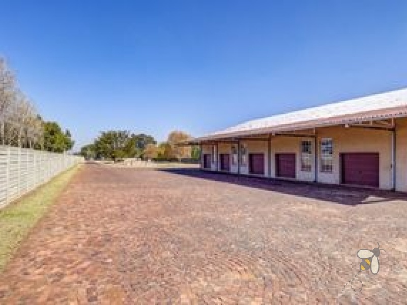 Rand Collieries Brakpan property, 4 bedroom home Brakpan, luxury houses Rand Collieries, homes with cottages Brakpan, large stand property Brakpan, entertainment homes Brakpan