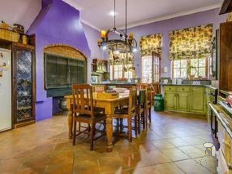 small holding Sonneveld Brakpan, cottages for sale Brakpan, investment property Sonneveld, secure estate Brakpan, property with rental cottages Brakpan