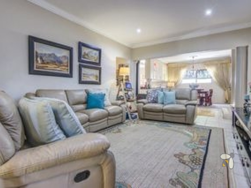 Sonneveld Brakpan property, luxury homes Brakpan, double storey house Brakpan, homes with pool Brakpan, property for sale Sonneveld, luxury estate Brakpan