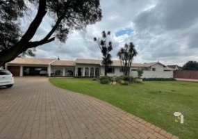 Dalpark Proper property, Brakpan house with flatlets, income property Brakpan, Brakpan homes for sale, 3 bedroom house Brakpan, house with workshop Brakpan