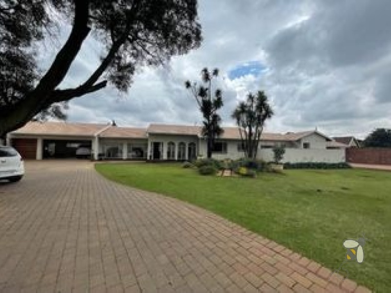 Dalpark Proper property, Brakpan house with flatlets, income property Brakpan, Brakpan homes for sale, 3 bedroom house Brakpan, house with workshop Brakpan