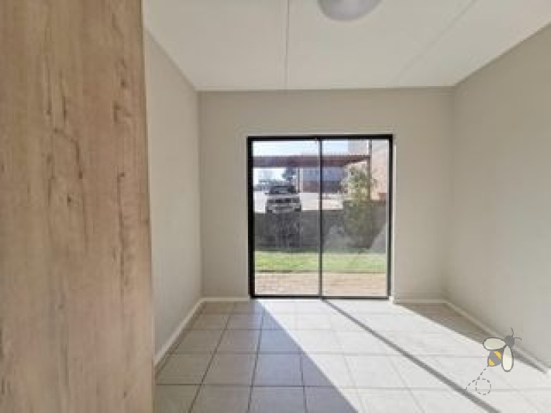Heasley Place, Kenleaf, Brakpan, 3 bedroom, double-storey, new development, Sigma Quartz kitchen, gas hob, double garage, pet-friendly garden, access controlled, no transfer fees, 100% bonds