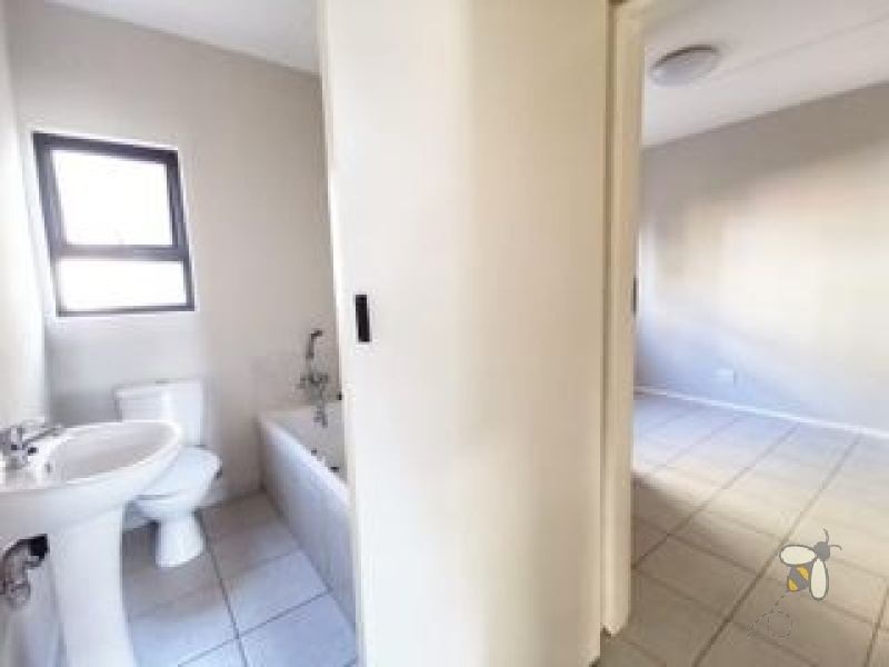 Heasley Place, Kenleaf, Brakpan, 3 bedroom, double-storey, new development, Sigma Quartz kitchen, gas hob, double garage, pet-friendly garden, access controlled, no transfer fees, 100% bonds