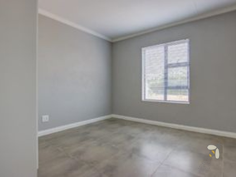 Heasley Place – Secure estate in Kenleaf, Brakpan. New 3-bedroom double-storey homes with Sigma Quartz kitchens, gas hob, double garage, pet-friendly garden. No transfer or bond fees.