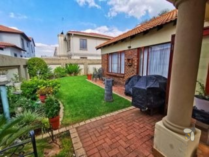 Sonneveld property for sale, Brakpan freestanding home, 3 bedroom house Brakpan, secure estate Brakpan, facebrick home Sonneveld, private garden Brakpan, modern family home Brakpan, low maintenance house Brakpan