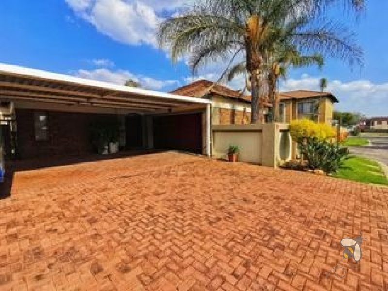 Sonneveld property for sale, Brakpan freestanding home, 3 bedroom house Brakpan, secure estate Brakpan, facebrick home Sonneveld, private garden Brakpan, modern family home Brakpan, low maintenance house Brakpan