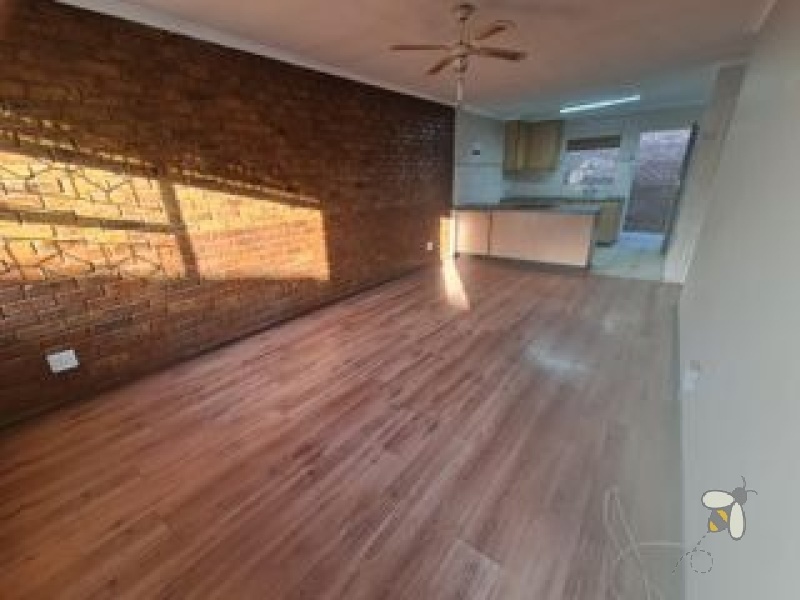 Brakpan Central townhouse, 2 bedroom simplex Brakpan, pet-friendly townhouse Brakpan, facebrick home Brakpan, investment property Brakpan, lock-up garage Brakpan, first-time buyer Brakpan