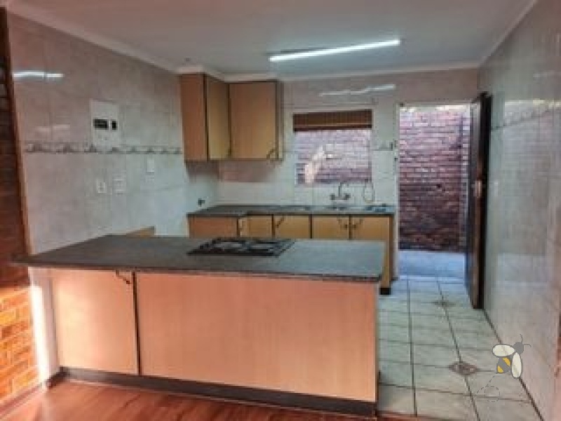 Brakpan Central townhouse, 2 bedroom simplex Brakpan, pet-friendly townhouse Brakpan, facebrick home Brakpan, investment property Brakpan, lock-up garage Brakpan, first-time buyer Brakpan