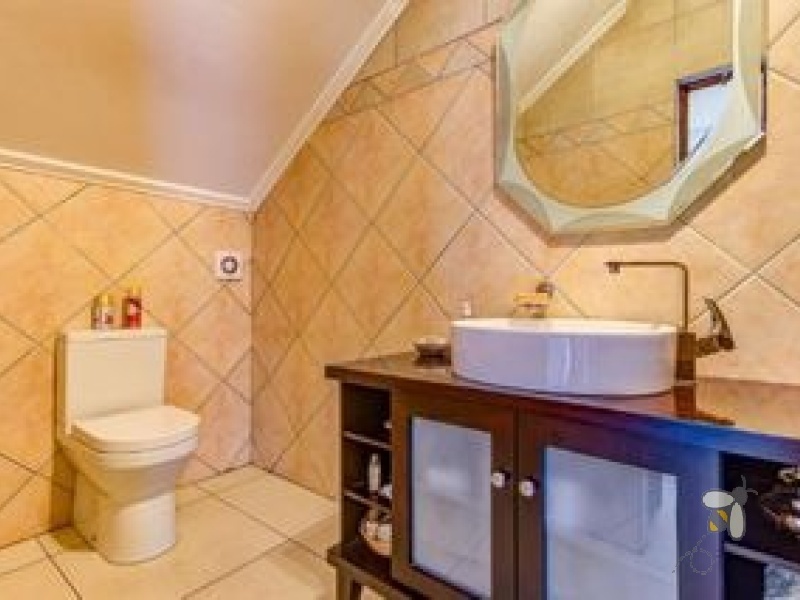 Sonneveld property for sale, Brakpan luxury homes, Sonneveld secure estate, 3-bedroom homes Brakpan, houses with pool Brakpan, family homes Sonneveld, Brakpan real estate, Chas Everitt Brakpan, Sonneveld estate living, modern homes Brakpan