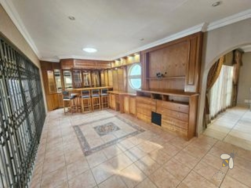 Kenleaf property for sale, Brakpan family home, 4 bedroom house Kenleaf, facebrick low maintenance home Brakpan, house with pool Kenleaf, Chas Everitt Brakpan, luxury home Kenleaf Brakpan, Brakpan property listings, family home near Carnival Mall