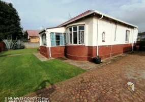 Brakpan Central property for sale, 3 bedroom house Brakpan, Brakpan homes for sale, Brakpan family house, Brakpan investment property, house with yard Brakpan, secure property Brakpan