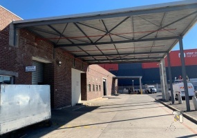 Retreat Industrial warehouse, Cape Town warehouse to let, industrial property Cape Town, warehouse with yard, logistics warehouse, cold storage warehouse, secure industrial park