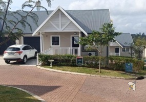 Greenhaven Estate Pinetown, over 50s living Durban, retirement estate Kloof, pet friendly retirement, assisted living Pinetown, secure lifestyle estate, bowls and pool Pinetown, fibre ready retirement.