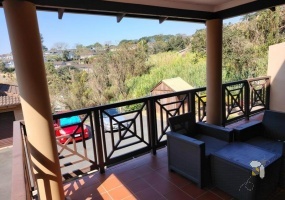 Montebello Pinetown unit for sale, secure complex living Durban, 3 bedroom apartment Pinetown, low levy complex, unit with double garage, modern family home Pinetown, unit with view, 24 hour security.