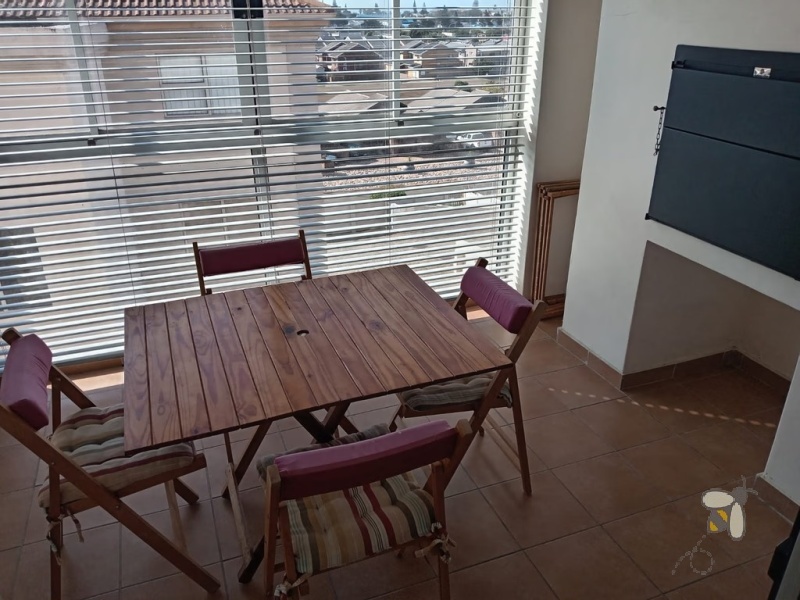 Hartenbos holiday apartment, self-catering Hartenbos, 2 bedroom holiday unit, Hartenbos Central rental, fully furnished apartment, holiday accommodation with Wi-Fi, private braai area.