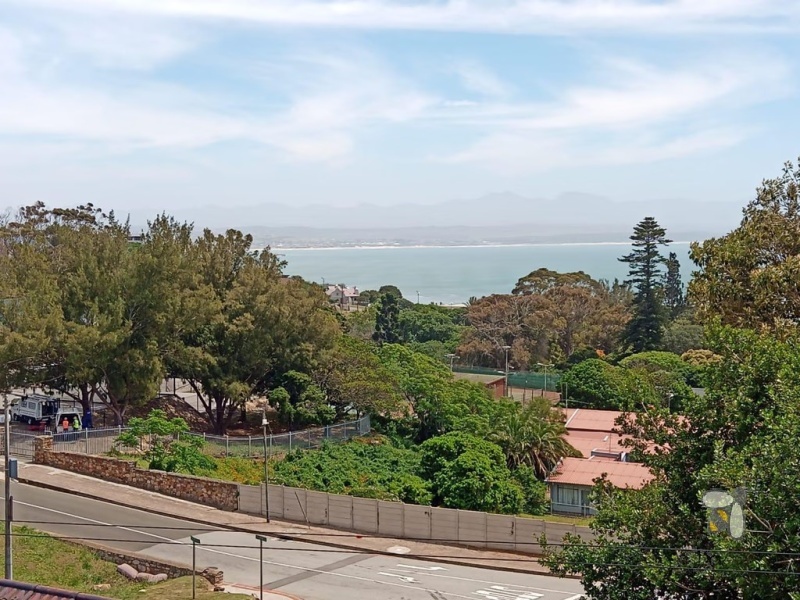 Historical house for sale Mossel Bay, 14 bedroom property investment, Mossel Bay Air B&B opportunity, commercial property with flatlet, old property walking distance to town, Mossel Bay investment.