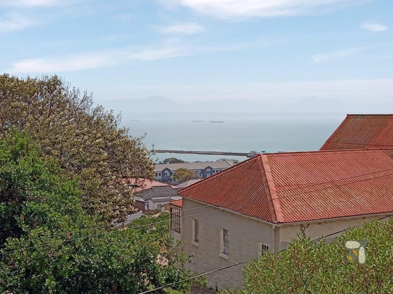 Historical house for sale Mossel Bay, 14 bedroom property investment, Mossel Bay Air B&B opportunity, commercial property with flatlet, old property walking distance to town, Mossel Bay investment.